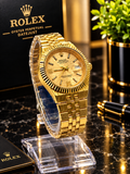 Luxury Gold Men’s Watch with Champagne Honeycomb Dial & Fluted Bezel